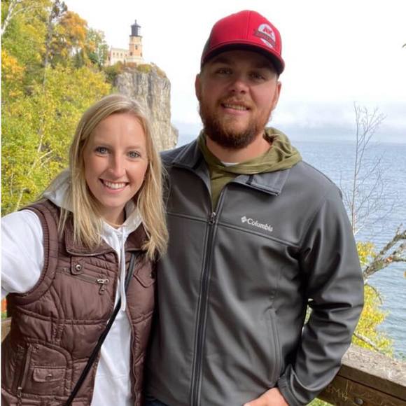 Meet your Posher, Rae - Picture 1 of 1